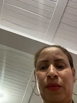 Katiuscavega online show from May 2026 01:32:02 AM