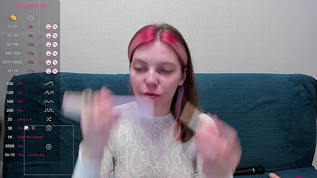 Snapshot of Marie_Reyess chatting on June 2026 02:56:01 AM Marie Reyess online show from June 2026 02:56:01 AM