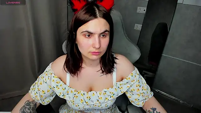 Alisa Froks online show from April 2026 09:21:01 AM