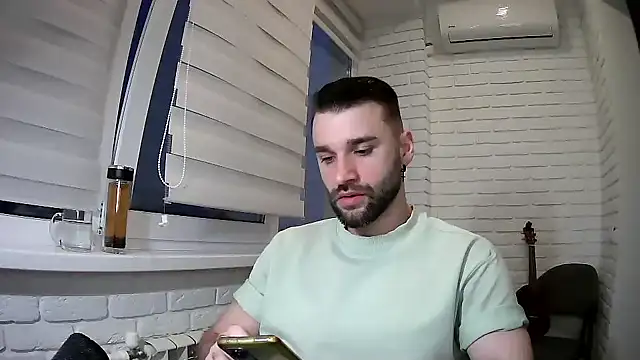 Snapshot of DaddySlava chatting on April 2026 04:59:02 PM DaddySlava online show from April 2026 04:59:02 PM