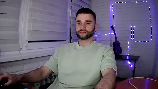 Snapshot of DaddySlava chatting on April 2026 08:57:02 PM DaddySlava online show from April 2026 08:57:02 PM