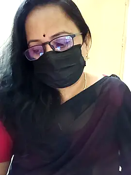 monisha cam online show from April 2026 11:31:01 PM