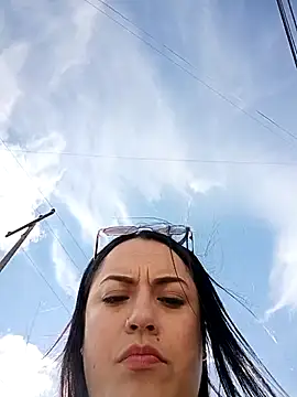 Snapshot of Lesli_26 chatting on April 2026 09:01:02 PM Lesli 26 online show from April 2026 09:01:02 PM