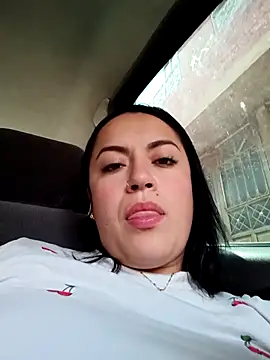 Snapshot of Lesli_26 chatting on April 2026 02:03:02 PM Lesli 26 online show from April 2026 02:03:02 PM