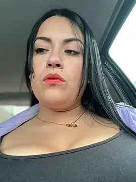 Snapshot of Lesli_26 chatting on April 2026 01:39:01 PM Lesli 26 online show from April 2026 01:39:01 PM