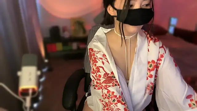 rin night online show from April 2026 11:03:02 AM