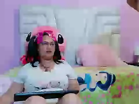 Snapshot of xiomaraANDcristiano chatting on April 2026 11:53:02 PM xiomaraANDcristiano online show from April 2026 11:53:02 PM