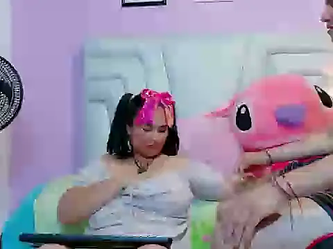 Snapshot of xiomaraANDcristiano chatting on April 2026 02:28:01 AM xiomaraANDcristiano online show from April 2026 02:28:01 AM