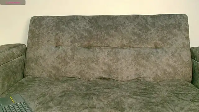 Enzo Vitale  online show from April 2026 11:33:02 AM