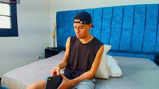 Snapshot of Pablo_Cruzz chatting on April 2026 07:40:01 PM Pablo Cruzz online show from April 2026 07:40:01 PM