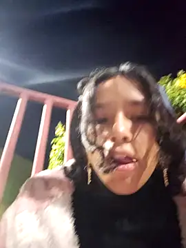 Snapshot of Malika_x_noor chatting on April 2026 03:01:02 AM Malika x noor online show from April 2026 03:01:02 AM