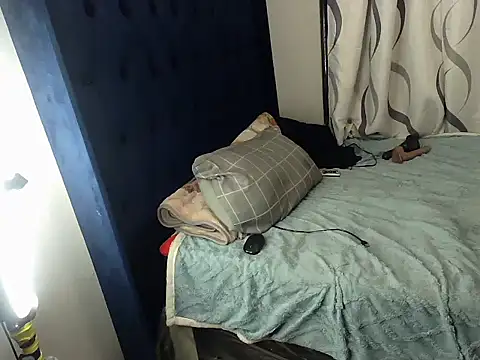 Snapshot of GaggingQuuen chatting on April 2026 05:54:01 PM GaggingQuuen online show from April 2026 05:54:01 PM