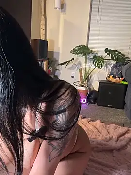 Snapshot of alexisbae888 chatting on April 2026 04:18:02 AM alexisbae888 online show from April 2026 04:18:02 AM