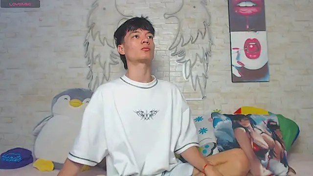 Snapshot of Alex_latino_ chatting on April 2026 09:34:03 PM Alex latino online show from April 2026 09:34:03 PM