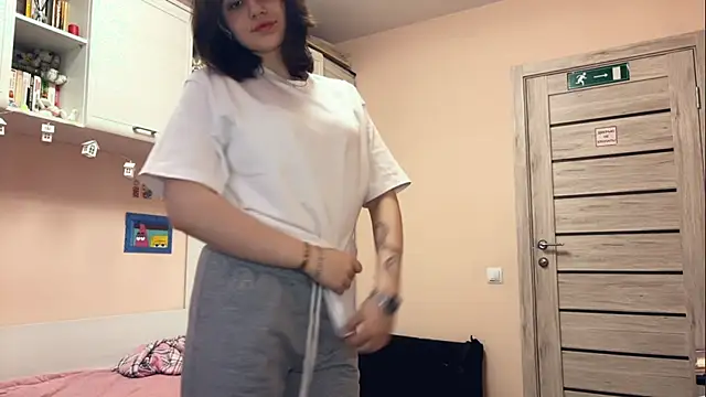 Snapshot of NoraSweetie chatting on April 2026 03:42:02 PM NoraSweetie online show from April 2026 03:42:02 PM