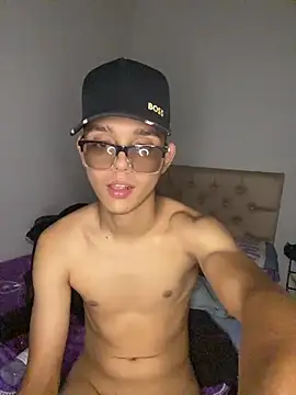 Alex teen 20c online show from April 2026 11:13:01 PM