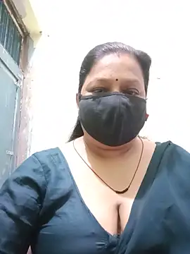 Snapshot of PINKI_024 chatting on June 2026 05:56:01 AM PINKI 024 online show from June 2026 05:56:01 AM