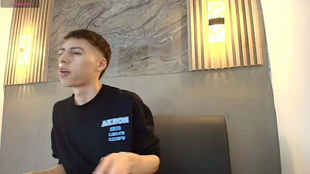 Snapshot of KENNY_HANK chatting on April 2026 03:51:01 AM KENNY HANK online show from April 2026 03:51:01 AM