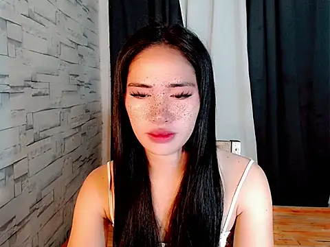 Snapshot of urasiankylie chatting on April 2026 08:15:02 PM urasiankylie online show from April 2026 08:15:02 PM