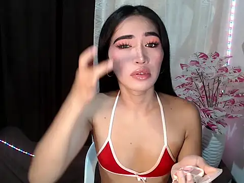 urasiankylie online show from July 2026 04:33:02 PM