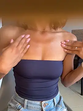 latinacaro- online show from May 2026 04:16:01 PM