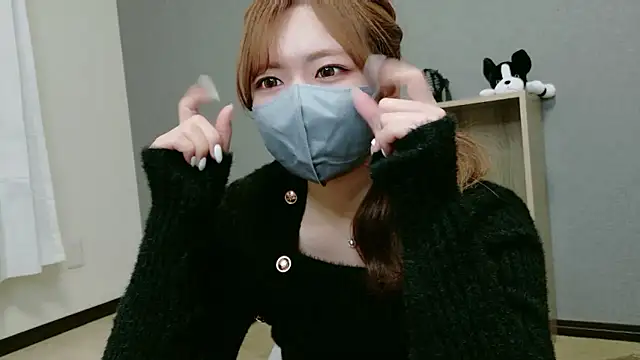 Snapshot of YUA_0425 chatting on May 2026 09:47:01 AM YUA 0425 online show from May 2026 09:47:01 AM