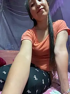 Huonglyna online show from April 2026 02:13:02 PM