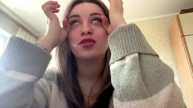 Snapshot of SpringSummers chatting on April 2026 08:08:01 AM SpringSummers online show from April 2026 08:08:01 AM