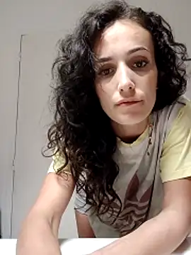 Lolaa92i online show from April 2026 08:58:01 PM