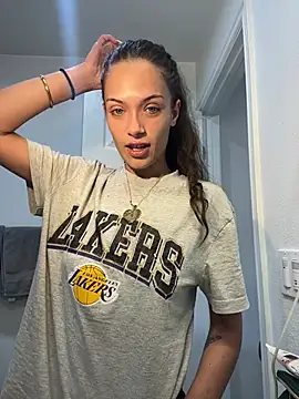 AliciaDx online show from April 2026 07:41:01 PM