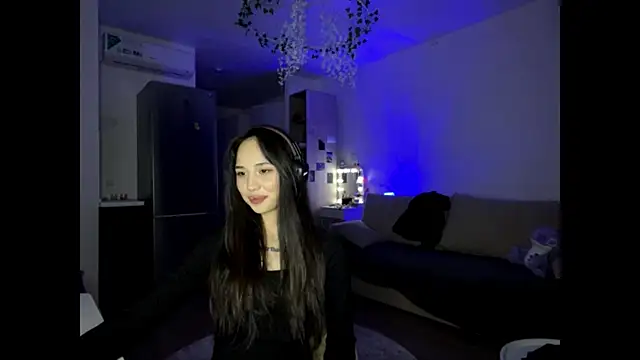 Snapshot of Elizabetswan chatting on April 2026 09:39:33 PM Elizabetswan online show from April 2026 09:39:33 PM