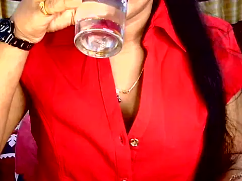 Snapshot of Noor_Zarin chatting on April 2026 07:58:02 PM Noor Zarin online show from April 2026 07:58:02 PM