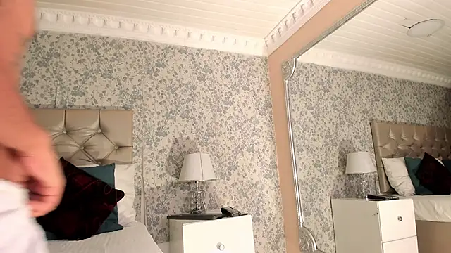 DannTaylor online show from April 2026 12:09:02 PM