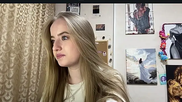 Snapshot of SabinaHaggen chatting on April 2026 04:05:02 PM SabinaHaggen online show from April 2026 04:05:02 PM