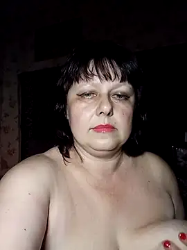 Snapshot of AuroKaria chatting on April 2026 03:28:01 PM AuroKaria online show from April 2026 03:28:01 PM