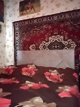 Snapshot of AuroKaria chatting on April 2026 01:28:01 PM AuroKaria online show from April 2026 01:28:01 PM