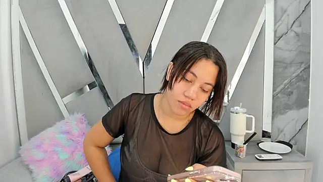 Snapshot of Daphne_cuteht chatting on April 2026 01:04:02 PM Daphne cuteht online show from April 2026 01:04:02 PM