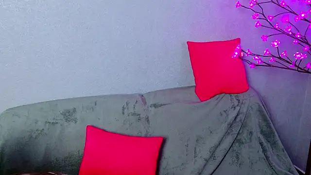 CleoBloom  online show from April 2026 05:10:02 PM