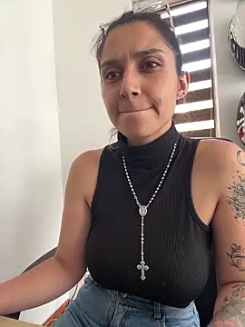 Snapshot of Isabella_varella- chatting on April 2026 02:11:02 PM Isabella varella- online show from April 2026 02:11:02 PM