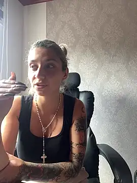 Snapshot of Isabella_varella- chatting on July 2026 03:40:01 PM Isabella varella- online show from July 2026 03:40:01 PM