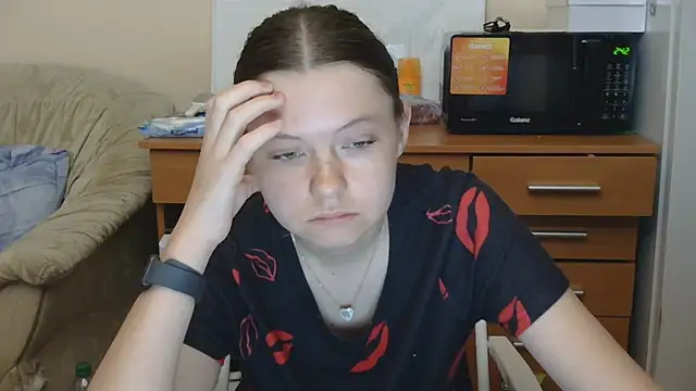JessicaHolland1 online show from July 2026 05:40:02 PM
