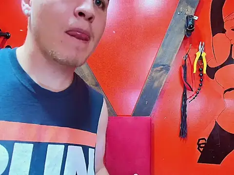 Justiin and brianna BDSM online show from April 2026 12:31:01 PM