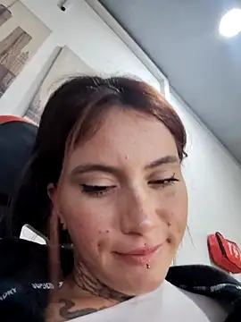 cute mara online show from April 2026 10:22:02 PM