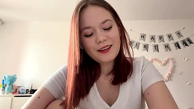 BernieceFender online show from April 2026 08:59:02 AM