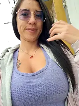 Snapshot of VALERY-94 chatting on April 2026 12:10:01 PM VALERY-94 online show from April 2026 12:10:01 PM