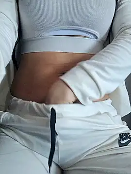 Snapshot of VALERY-94 chatting on April 2026 08:31:01 PM VALERY-94 online show from April 2026 08:31:01 PM