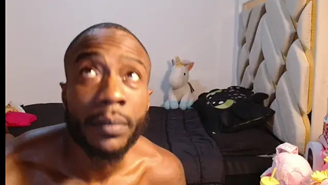 YANADEBAYO online show from May 2026 03:52:02 PM