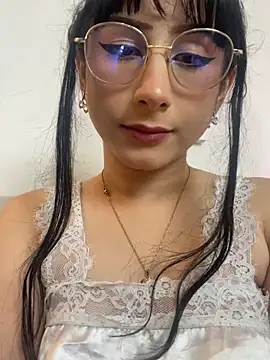 Snapshot of Miaa_HarperX_ chatting on April 2026 10:44:01 PM Miaa HarperX online show from April 2026 10:44:01 PM