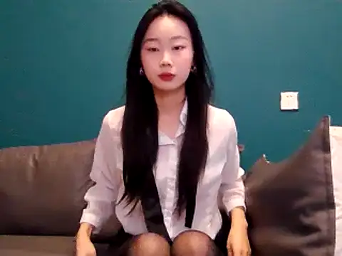 Snapshot of ZHJKS9988 chatting on April 2026 06:25:02 AM ZHJKS9988 online show from April 2026 06:25:02 AM