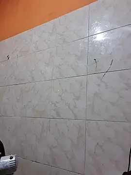 bbzinhas26 online show from April 2026 10:14:02 PM